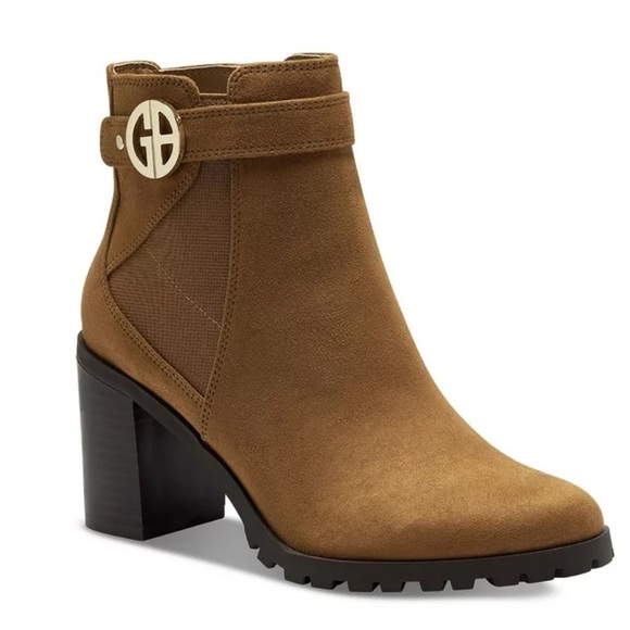 Giani Bernini Shoes - Stunning Giani Bernini Woman’s Halllee Faux Leather Ankle Boots Size 8 New